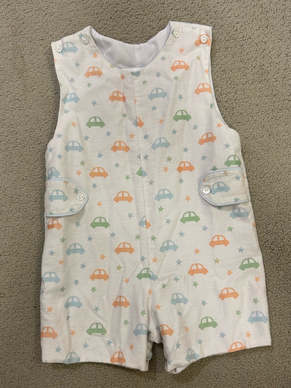 Lulu Bebe Jon Jon with Pastel Car Print